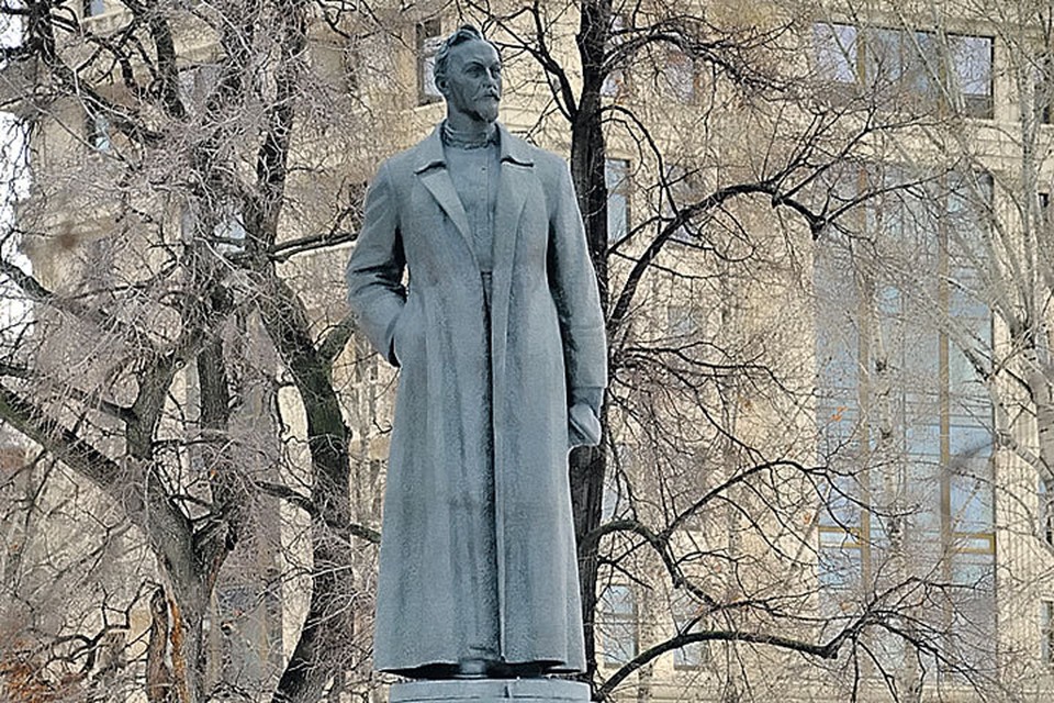 Памятник Феликсу Дзержинскому предложили вернуть на Лубянку