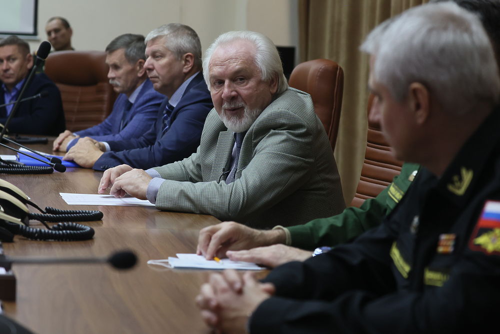 Члены Общественного совета при Минобороны РФ посетили Южный военный округ