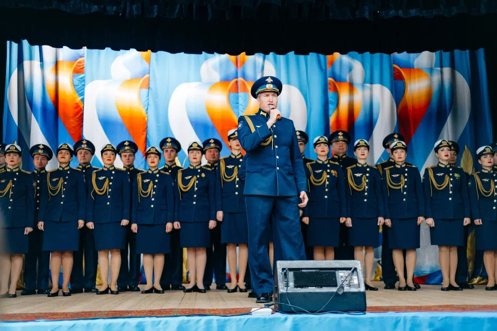 В Центральном офицерском клубе ВКС прошли торжественные мероприятия, посвященные Дню героев Отечества