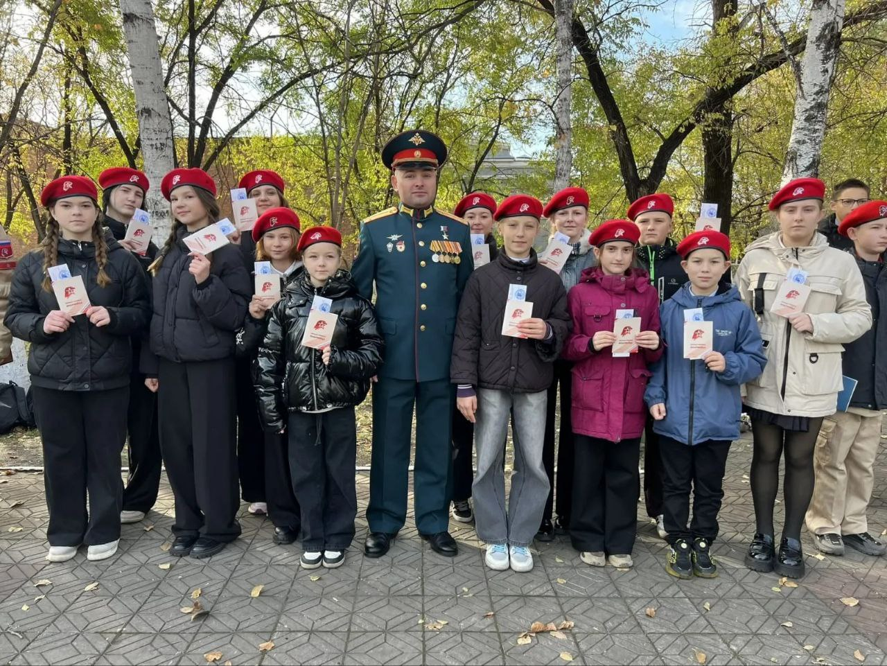 Более 100 школьников Белогорска вступили в ряды Юнармии