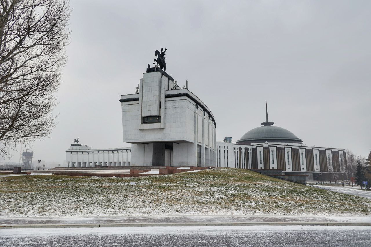 Личные трофеи американского ветерана Второй мировой войны переданы в Музей Победы