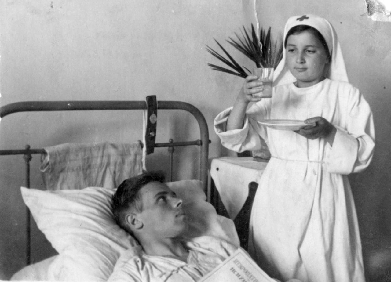 АНО «Наследие Отечества» готовит фотовыставку о фронтовых медиках, которые спасали раненых бойцов во время Великой Отечественной войны